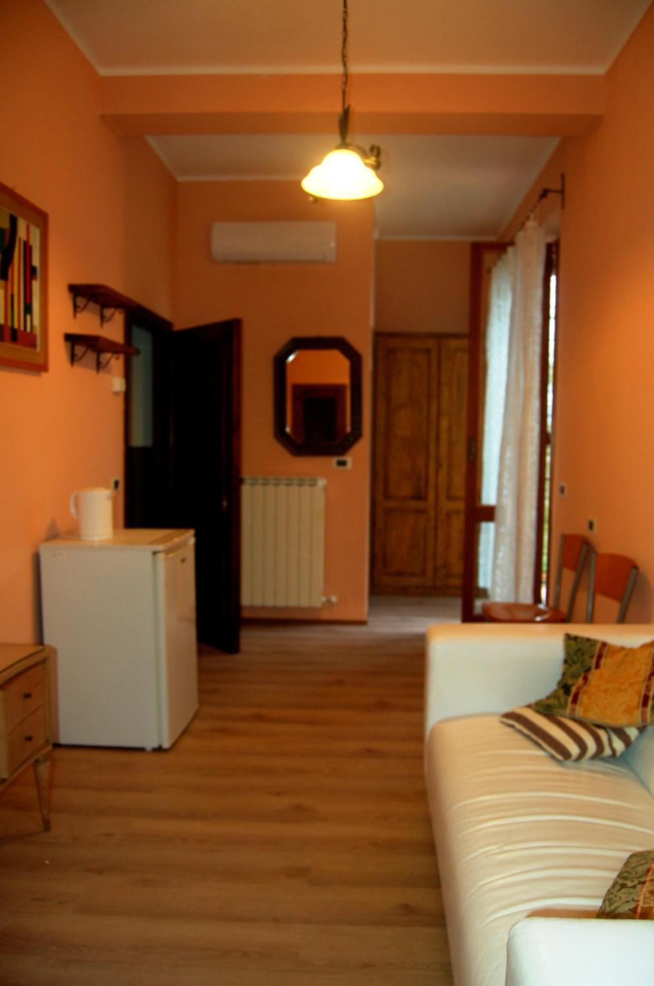 Borgo Nuovo San Martino Guest House Ambra ภายนอก รูปภาพ