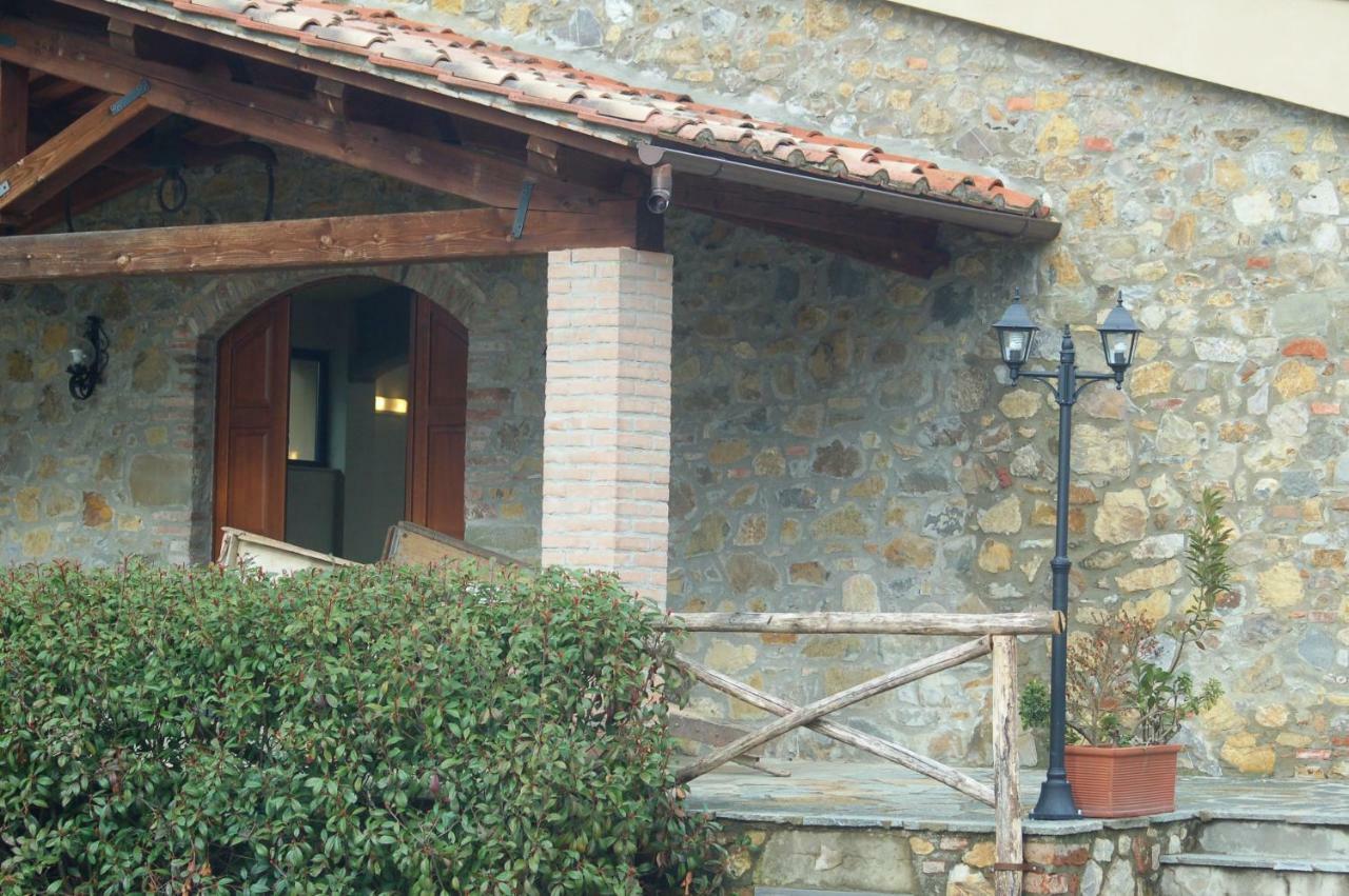 Borgo Nuovo San Martino Guest House Ambra ภายนอก รูปภาพ
