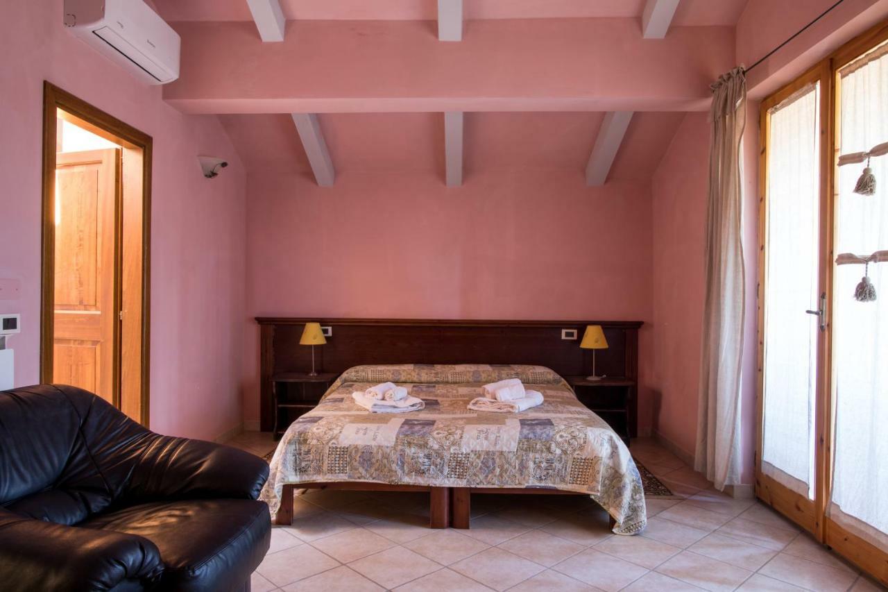Borgo Nuovo San Martino Guest House Ambra ภายนอก รูปภาพ